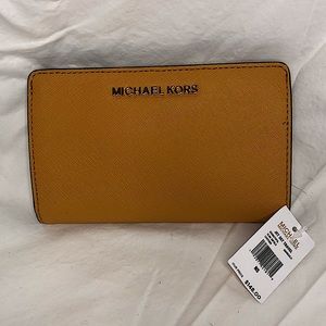 Michael Kors Jet Set Travel slim Bifold